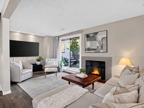 2520 E Palliser Dr SW #1611, Calgary, AB T2V 4S9