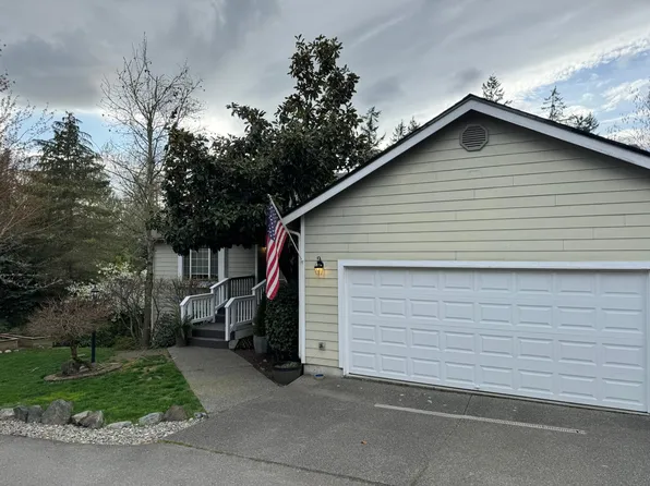 1252 NE Forest Rock Ln, Poulsbo, WA 98370