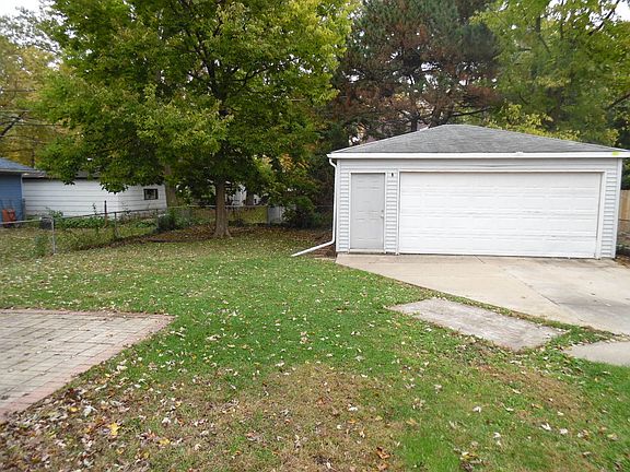 3rd image of 815 N 7th Ave