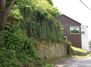 318 Vine St, Bluefield, WV 24701