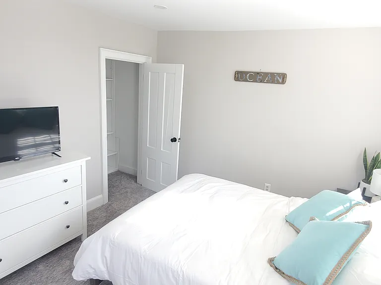 78 Thames St #3 — Photo 16