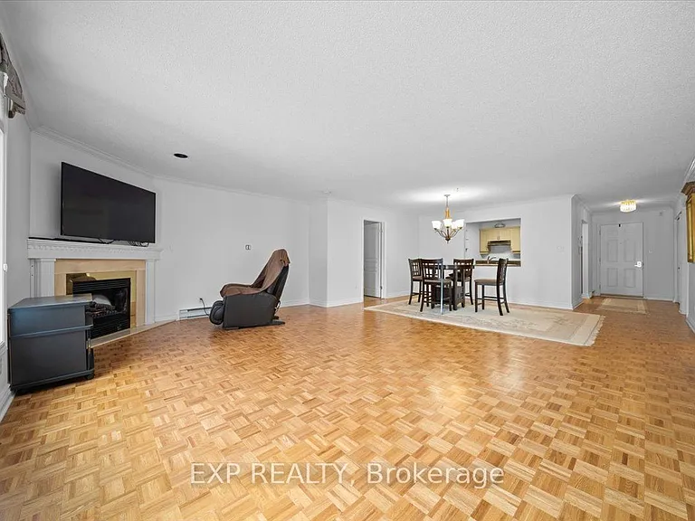 469 Church St #18 — Photo 12