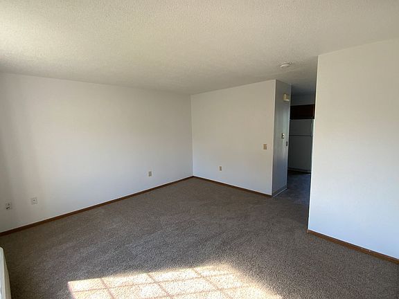 2nd image of 208-220 Glenda Dr #208-10