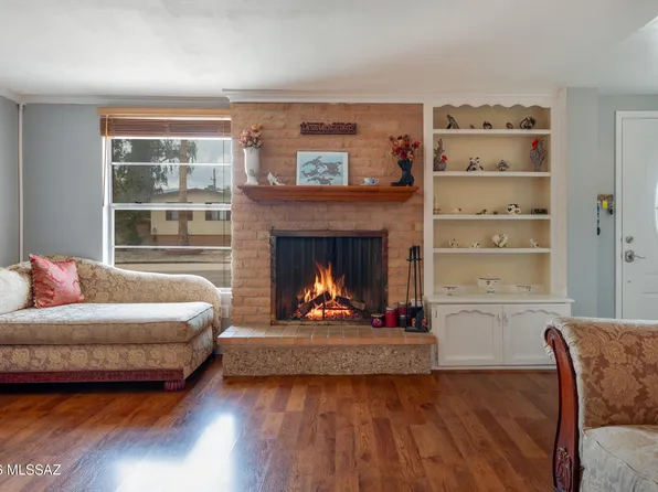 8002 E Rosewood St, Tucson, AZ 85710