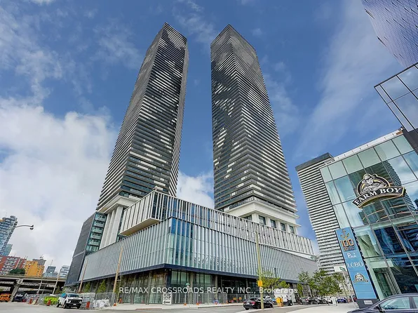 55 Cooper St, Toronto, ON