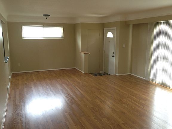 3rd image of 27530 Bentley St