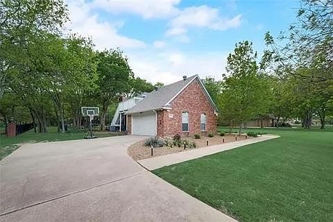 5th image of 4025 Bordeaux Cir