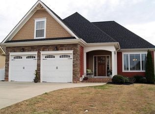 8523 Deer Run Cir, Ooltewah, TN 37363