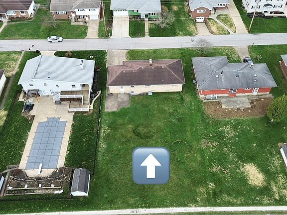 3rd image of 142 COURTLAND AVENUE