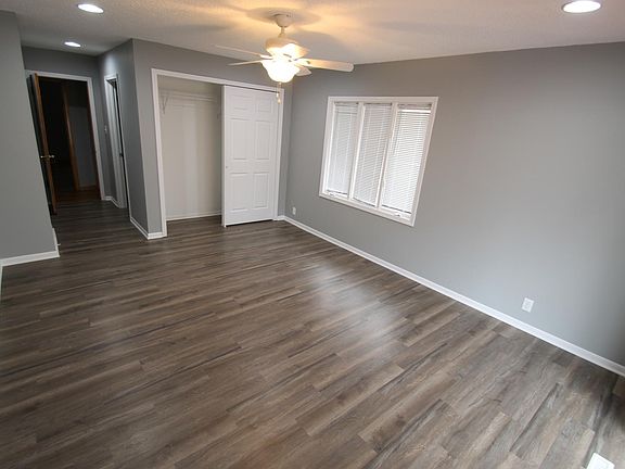 Master Bedroom Pic #1