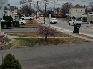 586 King Georges Rd, Woodbridge, NJ 07095