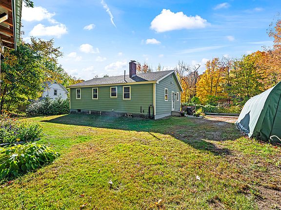 5th image of 8 Davis Court