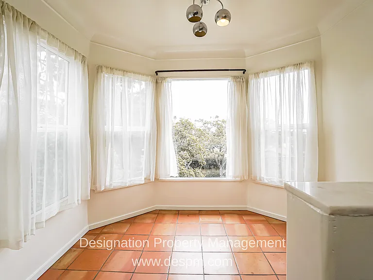 4223 Tracy St — Photo 9
