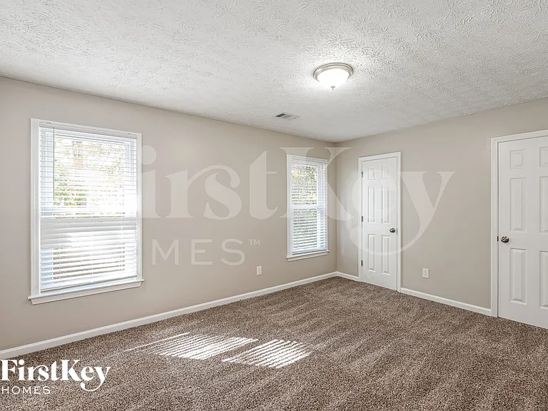 1817 Emerson Lake Cir — Photo 13