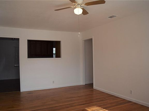 3rd image of 5301 Jerri Ln