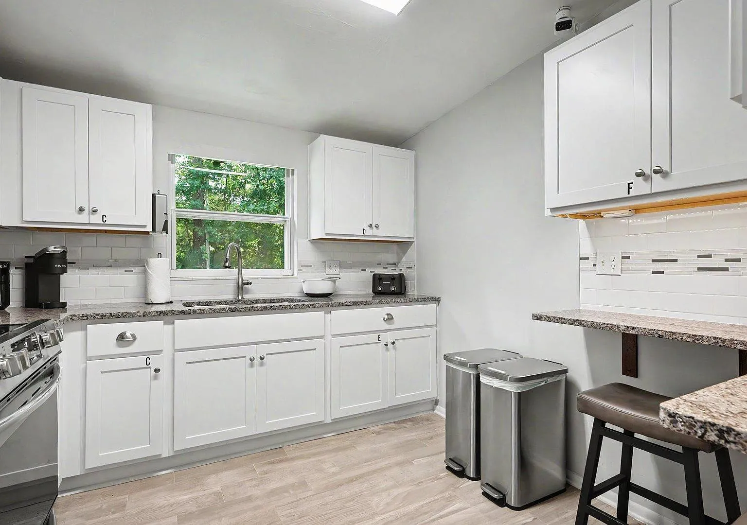 4 bed, 3.0 bath, 1450 sqft, $923 — Photo 4