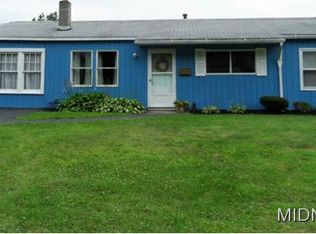 522 Deerwood Rd, Utica, NY 13502
