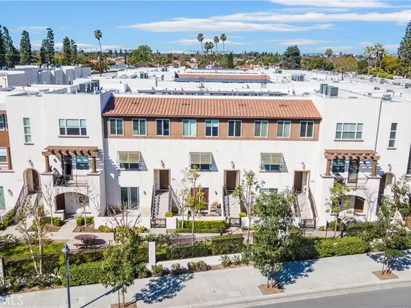 9208 Sunshine Pl, Downey, CA 90240