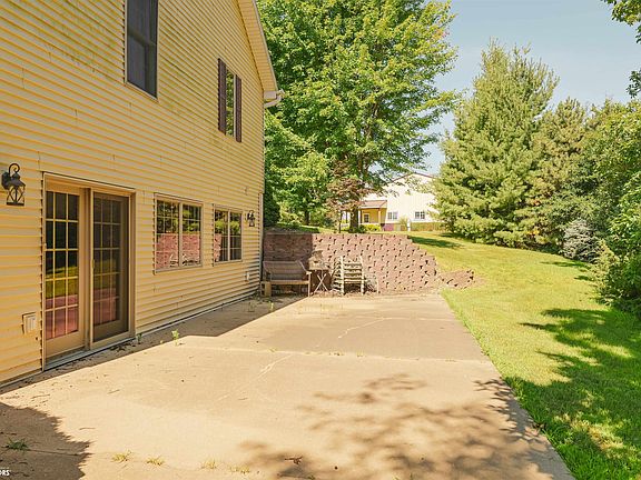 4th image of 14988 Beaverdale Rd #1
