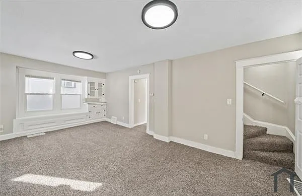2713 Elmwood Ave — Photo 5