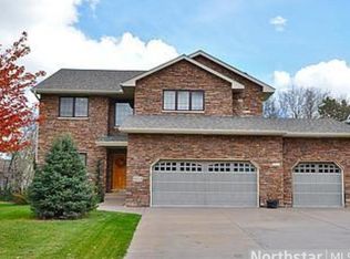9318 Minnesota Ln N, Maple Grove, MN 55369