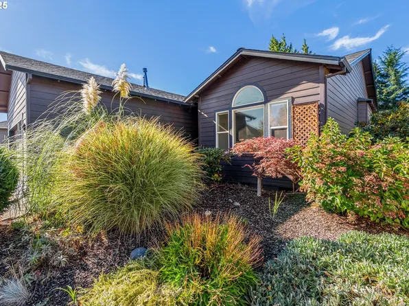780 Henderson Rd, Hood River, OR 97031