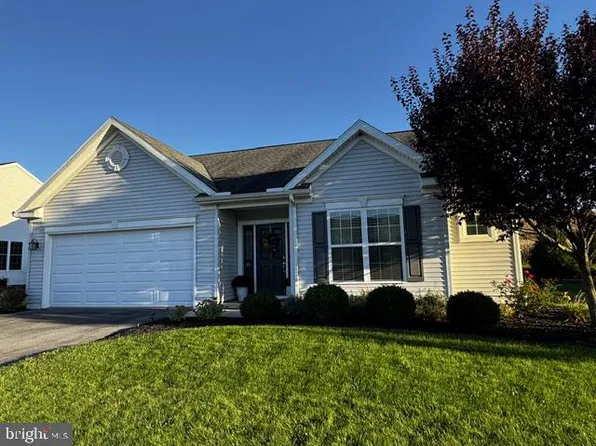 21 Cambridge Ln, Lewistown, PA 17044