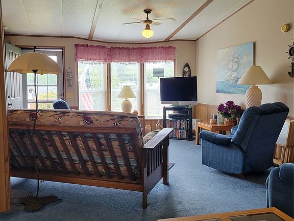 5th image of 24215 Birch Place