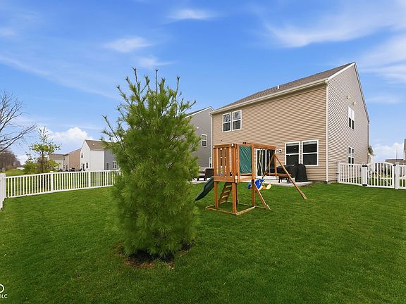 5th image of 9208 Larson Dr