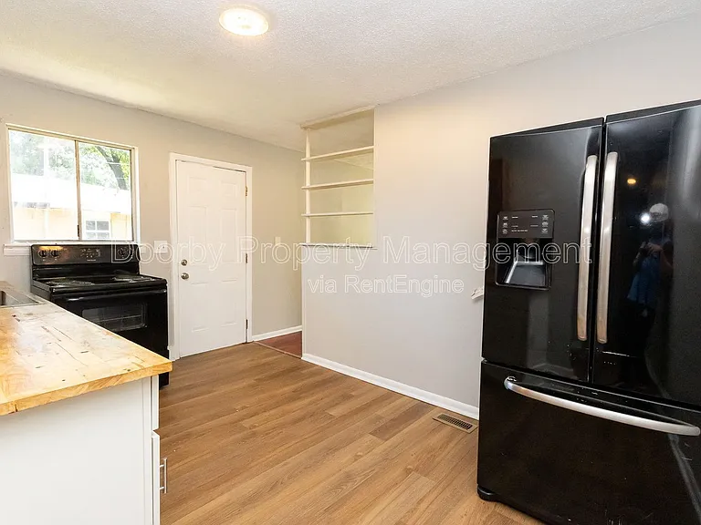 1237 Wheeler Ave #B — Photo 4