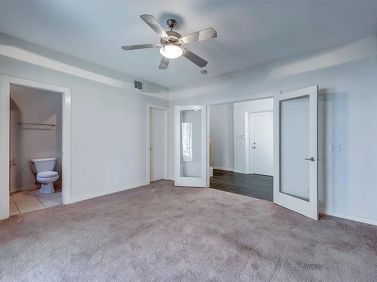1729 Reinerman St — Photo 7