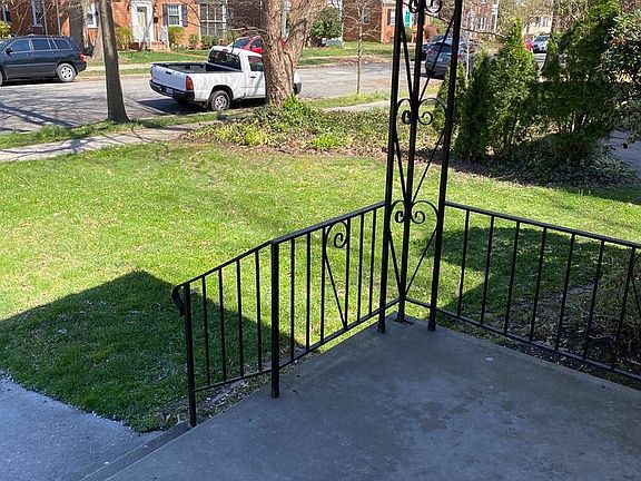 3rd image of 4015 W Grace St