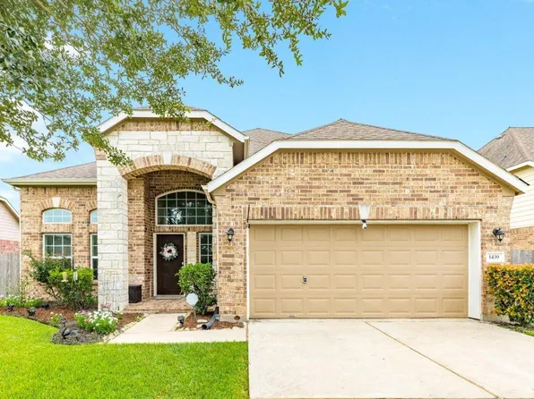 1439 Barras St, Alvin, TX 77511