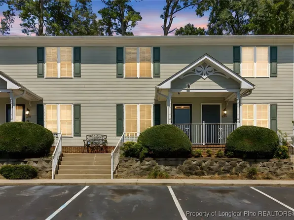425 Cityview Ln, Fayetteville, NC 28301