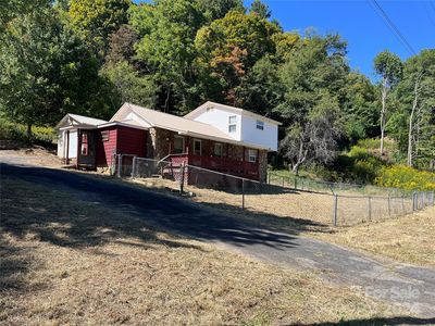 5259 State Highway 261, Bakersville, NC, 28705