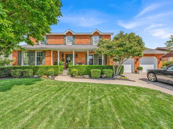 2998 Saint Luke Cres, Kingsville, ON N9Y 3N7