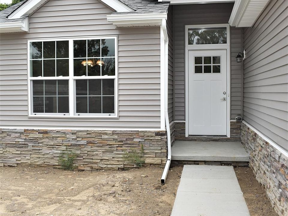 660 Sarah Ln, Milan, MI 48160 Zillow