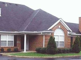 4806 Mountblair Ct, Louisville, KY 40222