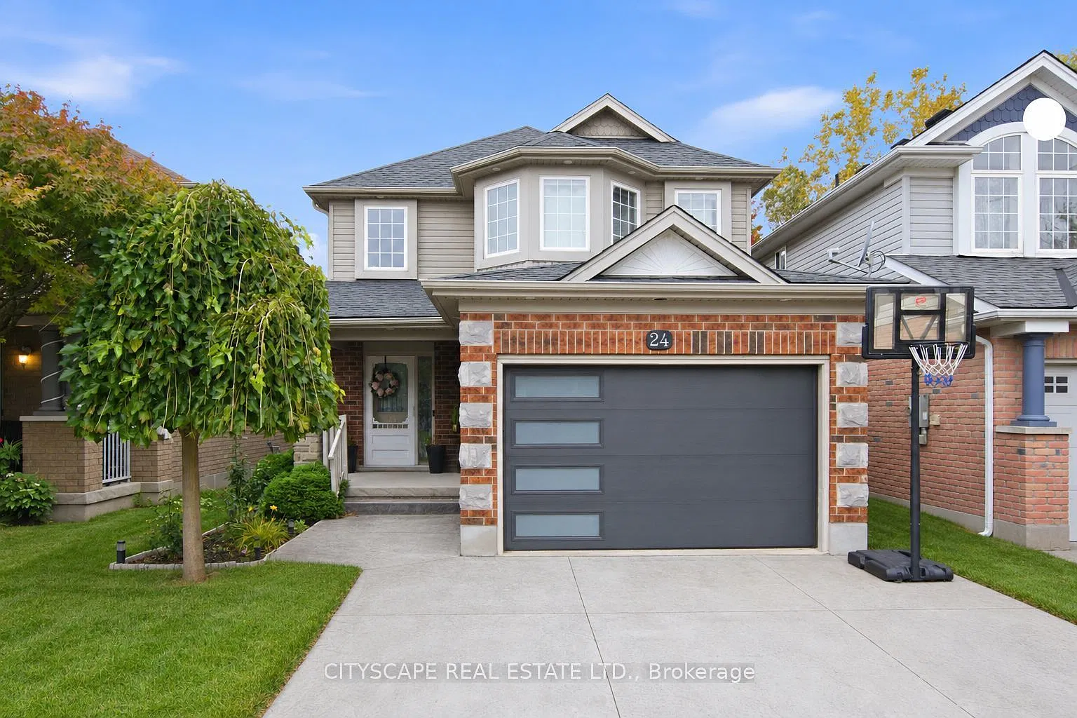 4 bed, $3,450 — Photo 1
