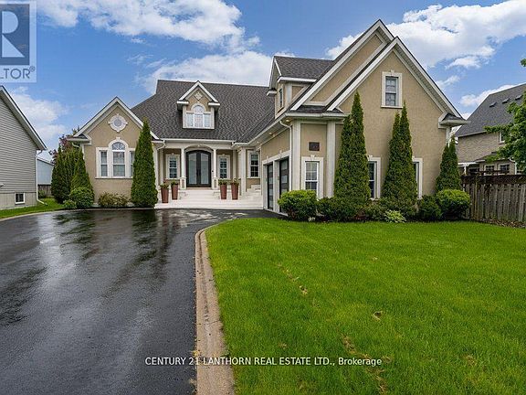 3rd image of 62 Davey Cres