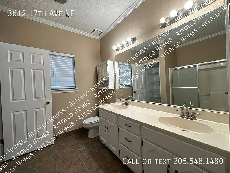 3612 17th Ave NE — Photo 9