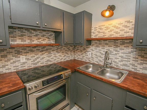 3rd image of 1310B N Irvington Ave