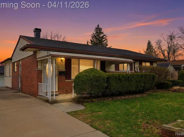 309 S Byfield St, Westland, MI 48186