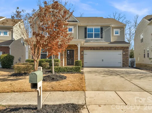 2637 Southern Trace Dr, Waxhaw, NC 28173