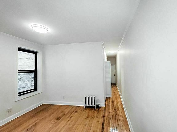 2nd image of 209 W 102nd St APT 5C