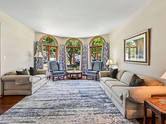 3rd image of 9237 Kedvale Ave
