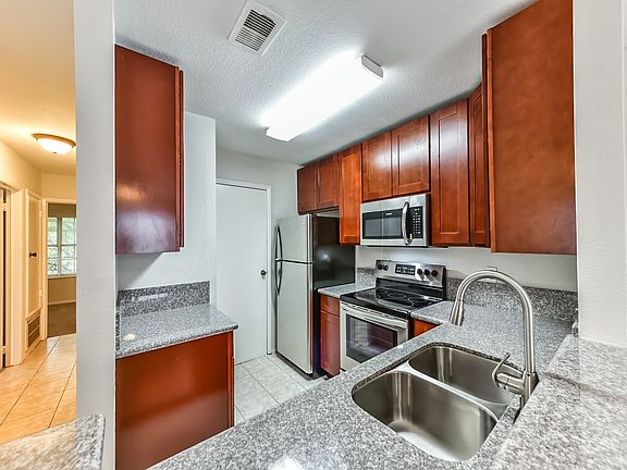 2nd image of 13902 Buckingham Dr Unit C