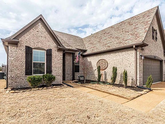2nd image of 240 Dogwood Springs Dr