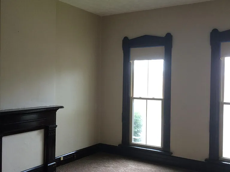 229 James St — Photo 22