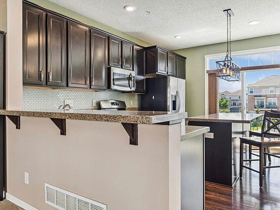 3rd image of 8365 Norwood Ln